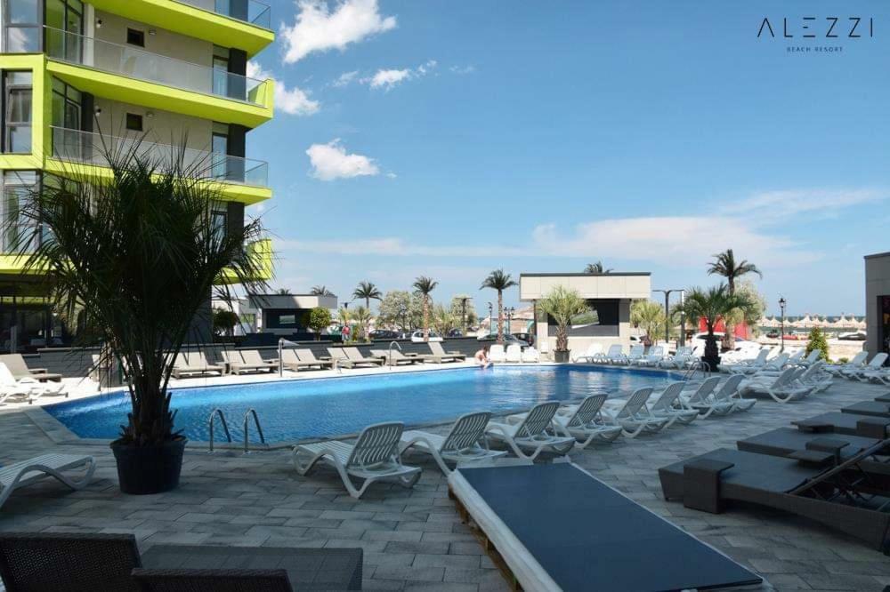 Ranya Apartments Alezzi Beach Resort Navodari Exterior photo